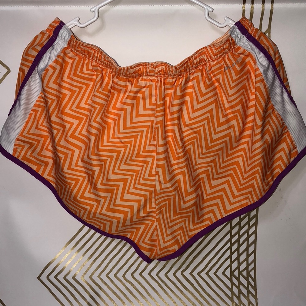 SOLD! Nike Patterned Workout Shorts - Picture 2 of 4
